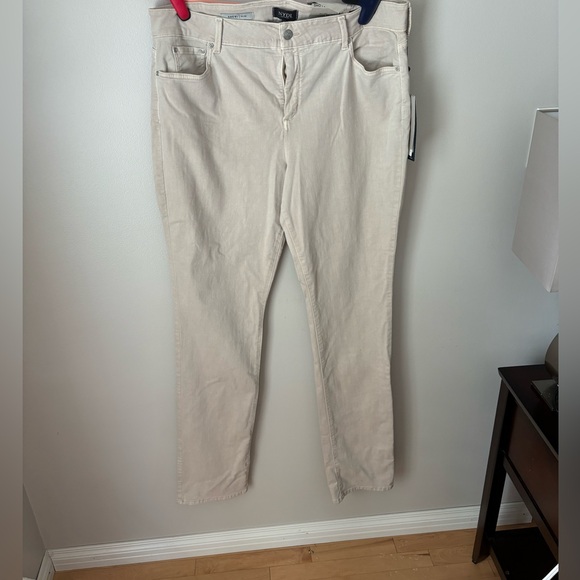 NYDJ Sheri Slim - Picture 2 of 5